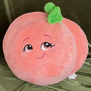 Fiesta Soft Stuff Peachy Peach Plush Toy With Embroidered Face. 13” Wide 11”High